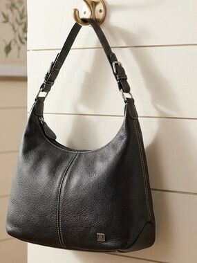 The Sak Black Pebbled Leather Shoulder bag